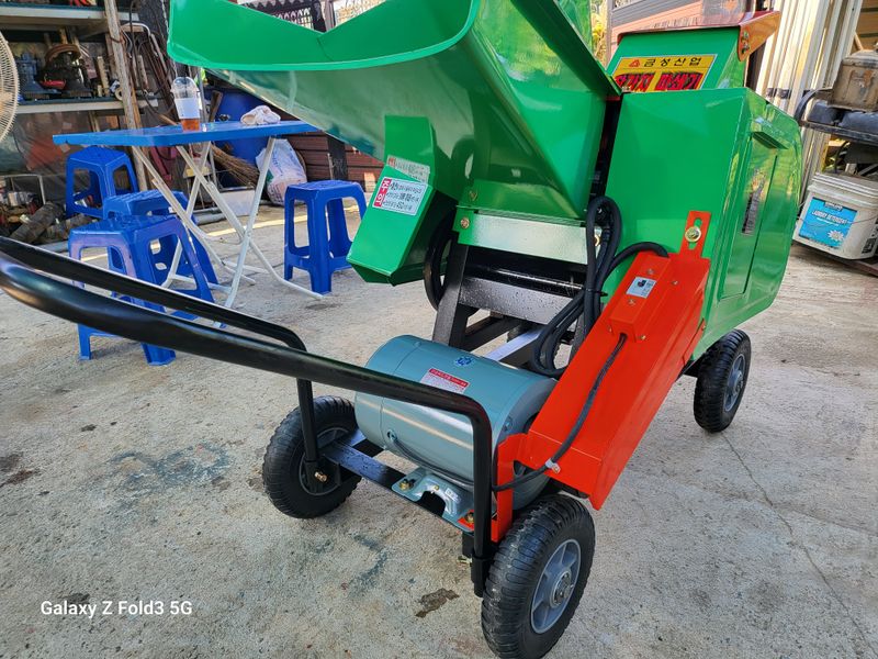 최도윤님의 장터 판매 상품 [신품 대형잔가지 파쇄기 판매합니다 ] 첨부 사진