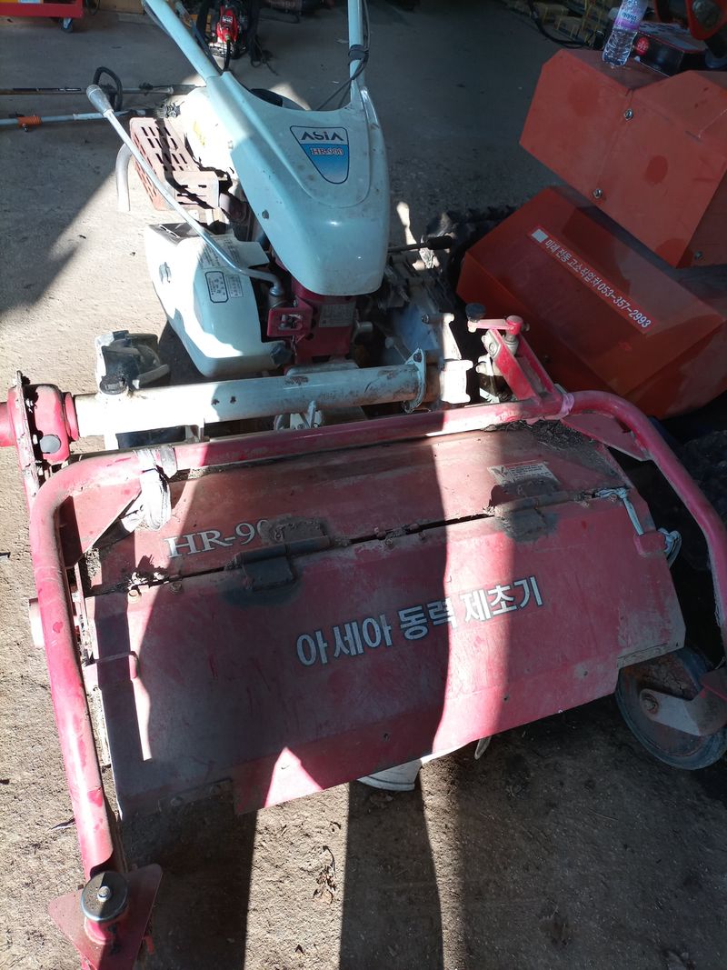 김문규님의 장터 판매 상품 [아세아 900함마제초기] 첨부 사진