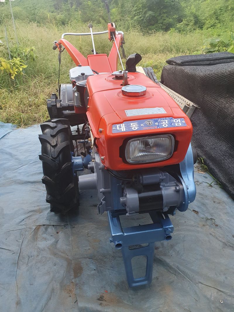 장터 상품 [대동8마력 키시동경운기 판매합니다 거래완료] 썸네일
