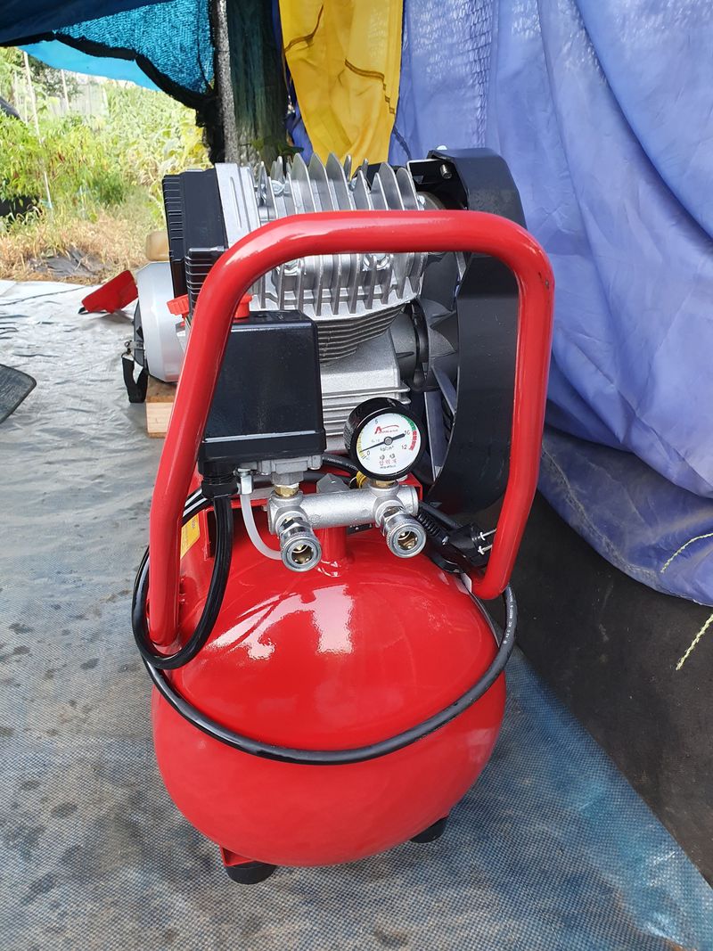 김민준님의 장터 판매 상품 [콤푸레샤 3,5마력판매합니다 오늘계약체결됨] 첨부 사진