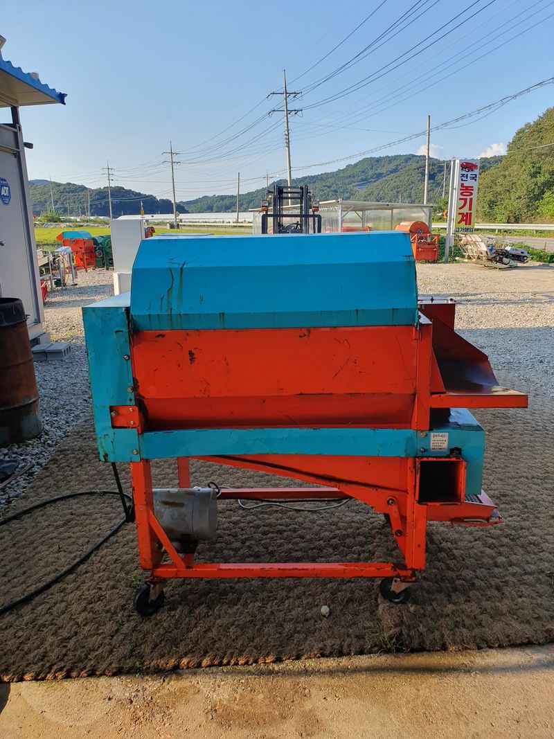 백상현님의 장터 판매 상품 [콩탈곡기(((판매완료)))] 첨부 사진