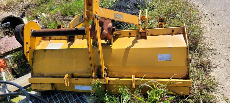 이동훈님의 장터 판매 상품 [트랙터형 고구마순파쇄기] 첨부 사진