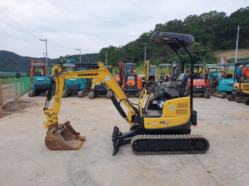 중고굴삭기 김동윤님의 장터 판매 상품 [중고미니굴삭기 얀마VIO17 2019년식] 첨부 사진