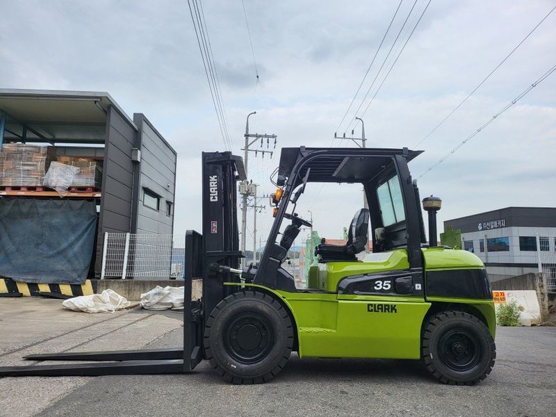 한효진님의 장터 판매 상품 [클라크 3.5톤 디젤 중고지게차] 첨부 사진