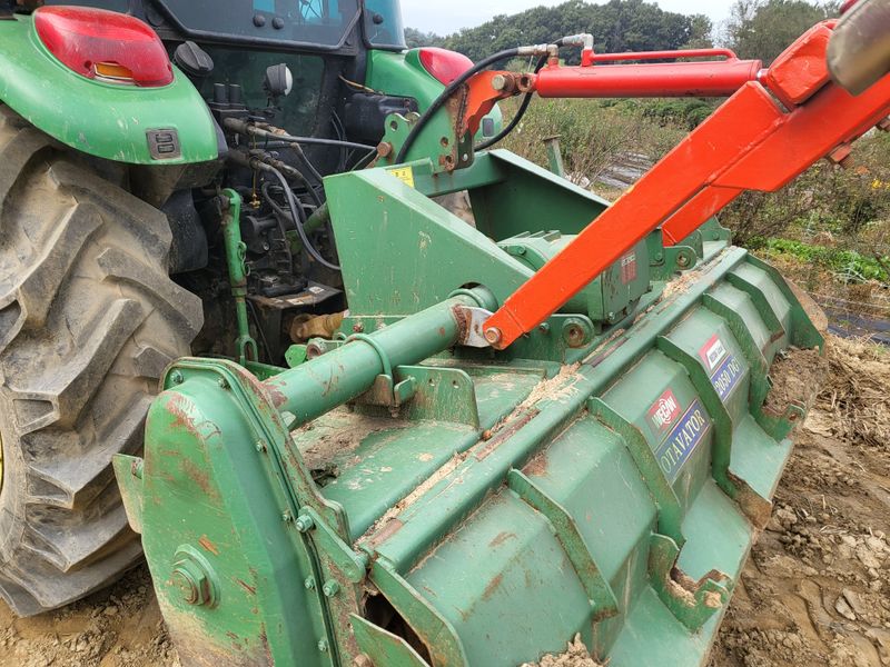 장터 상품 [존디어 66마력] 썸네일