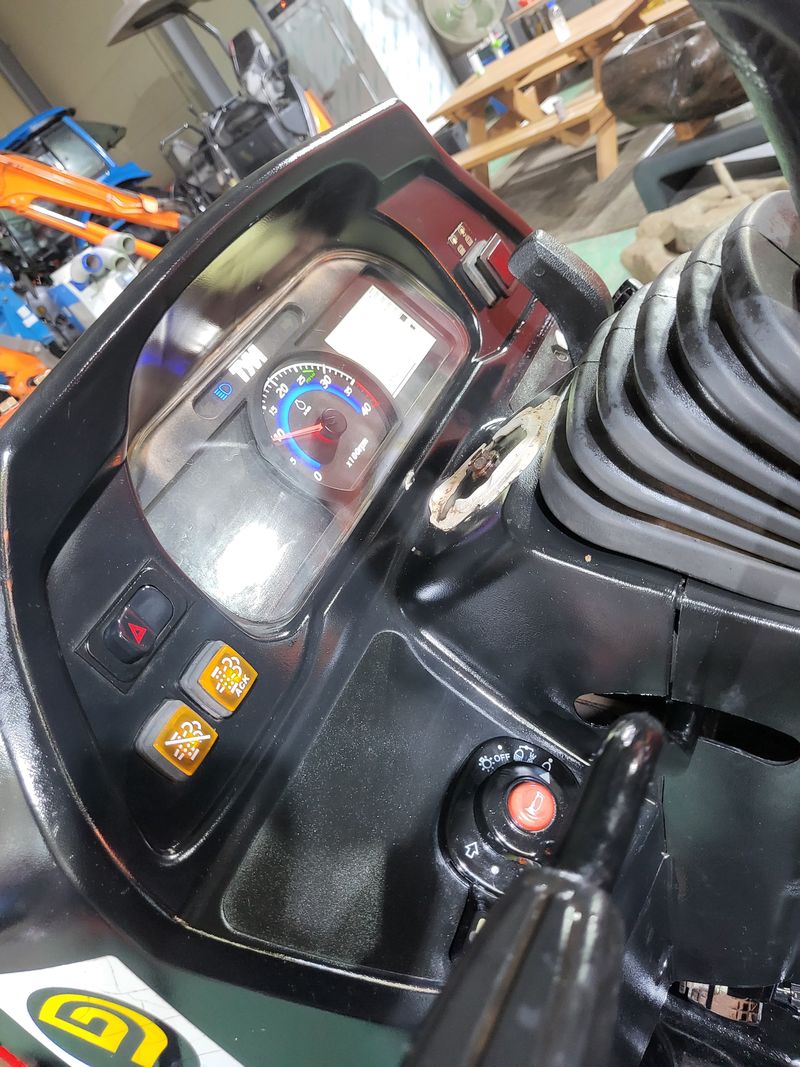 박현수님의 장터 판매 상품 [트렉터 판매합니다 ] 첨부 사진