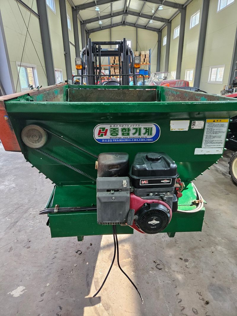 미르농기계님의 장터 판매 상품 [퇴비살포기] 첨부 사진