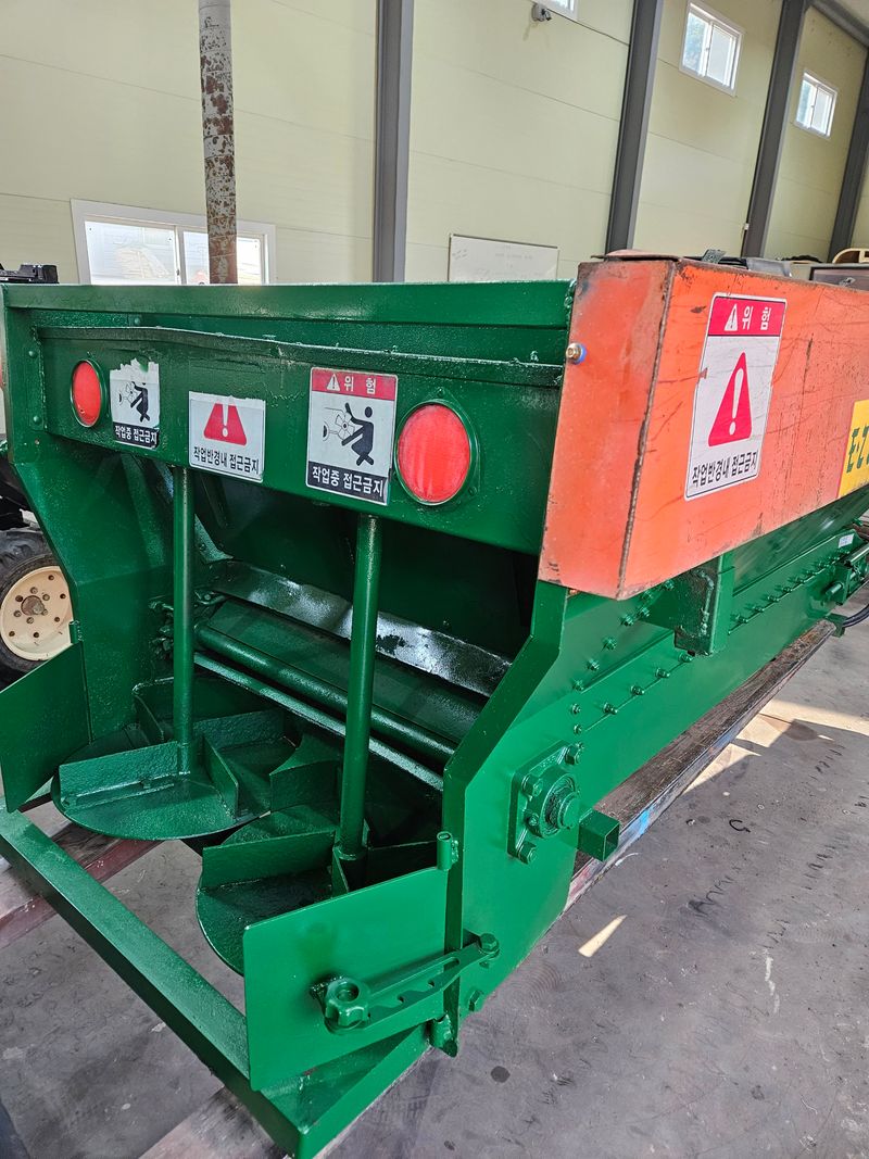 미르농기계님의 장터 판매 상품 [퇴비살포기] 첨부 사진