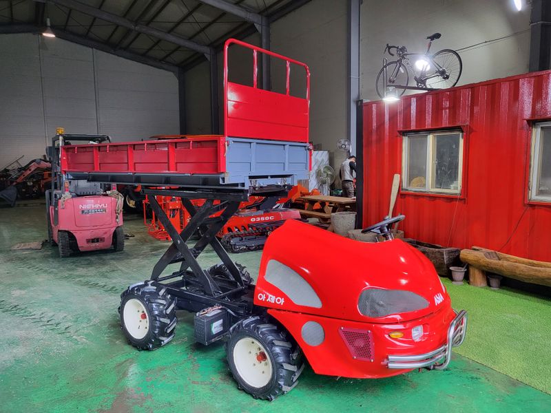 박현수님의 장터 판매 상품 [아세아SS기운반차 판매합니다 ] 첨부 사진