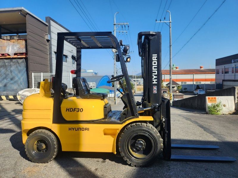 한효진님의 장터 판매 상품 [현대 3톤 디젤 중고지게차(3단마스트)] 첨부 사진