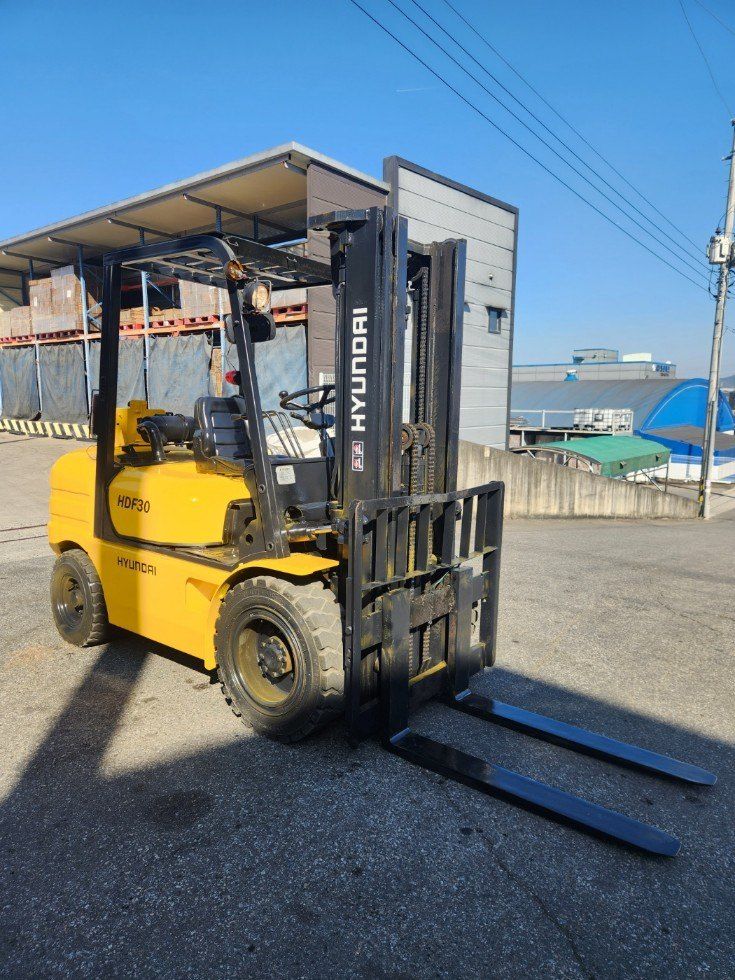 한효진님의 장터 판매 상품 [현대 3톤 디젤 중고지게차(3단마스트)] 첨부 사진