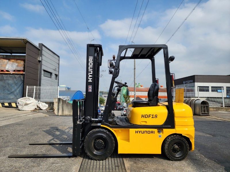 한효진님의 장터 판매 상품 [현대 1.8톤 디젤 중고지게차 (자동발)] 첨부 사진