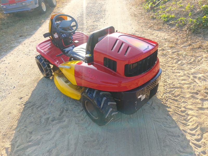 전호진님의 장터 판매 상품 [캐니콤 승용제초기] 첨부 사진
