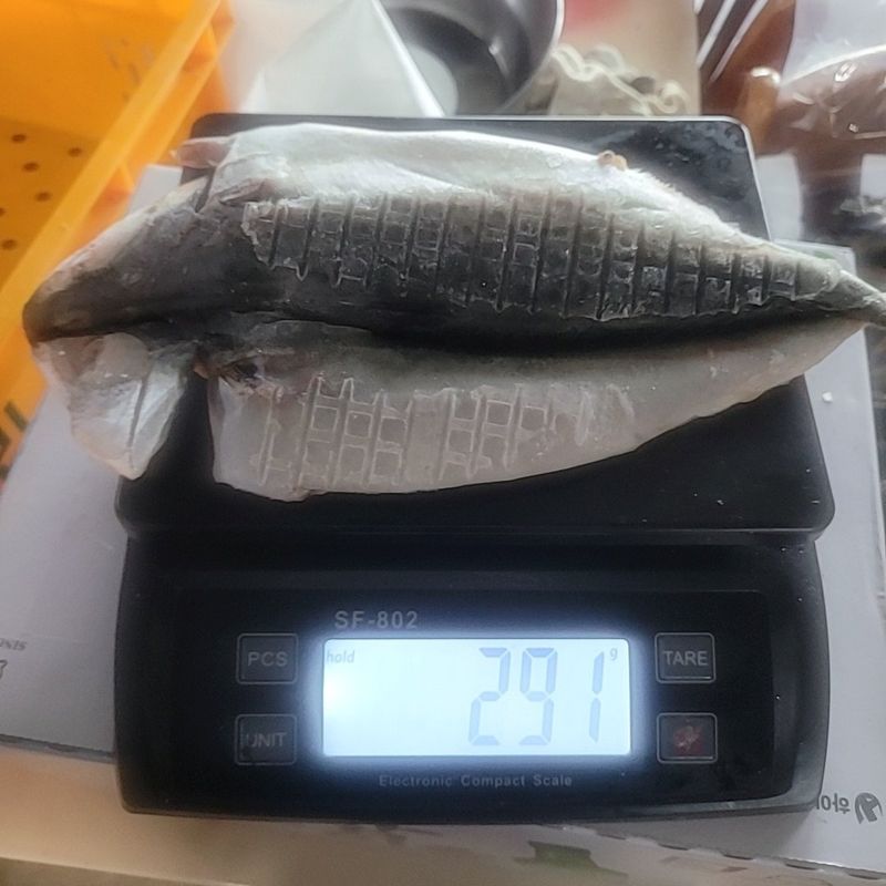 장터 상품 [국내산 겉바속촉 저염 간고등어 자반고등어2마리(손질후 30cm이상,마리당 250g 이상, 2마리단위 진공포장)] 썸네일