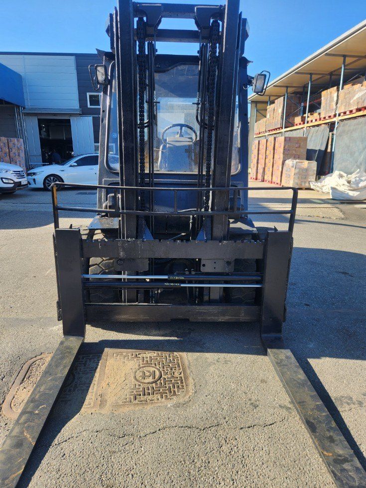 한효진님의 장터 판매 상품 [중고지게차 두산 디젤4.5톤 (자동발,습식브레이크)] 첨부 사진