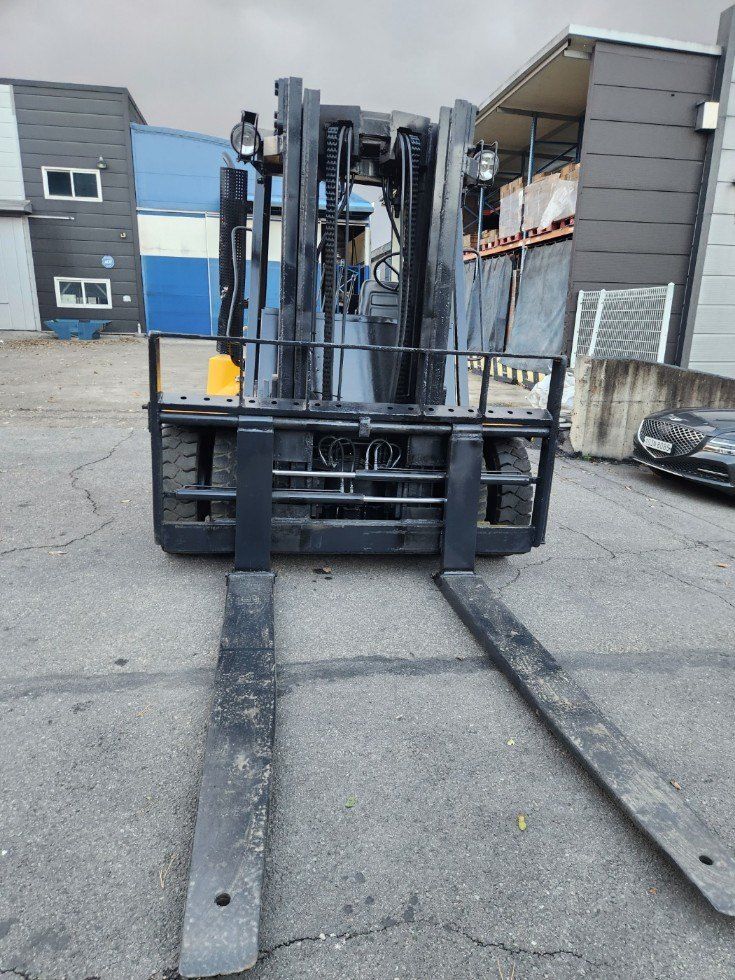 한효진님의 장터 판매 상품 [두산 7톤 자동발 디젤지게차] 첨부 사진