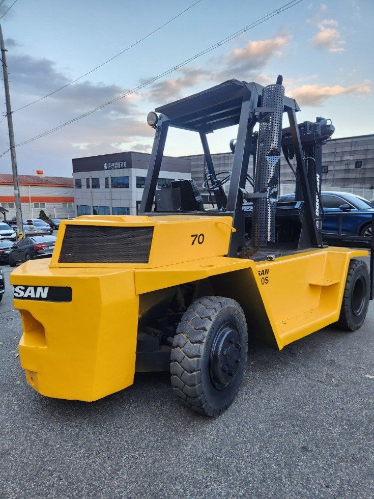 한효진님의 장터 판매 상품 [두산 7톤 자동발 디젤지게차] 첨부 사진