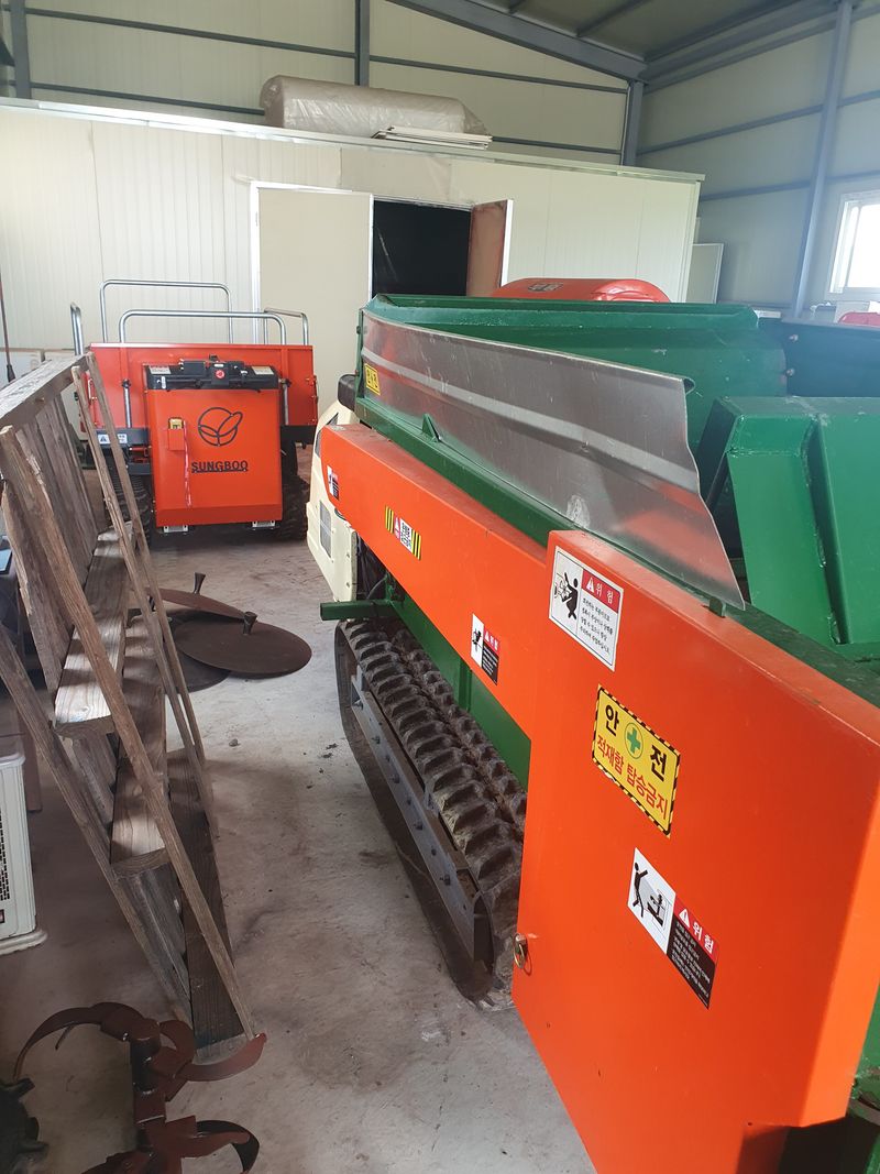 조영래님의 장터 판매 상품 [퇴비살포기] 첨부 사진