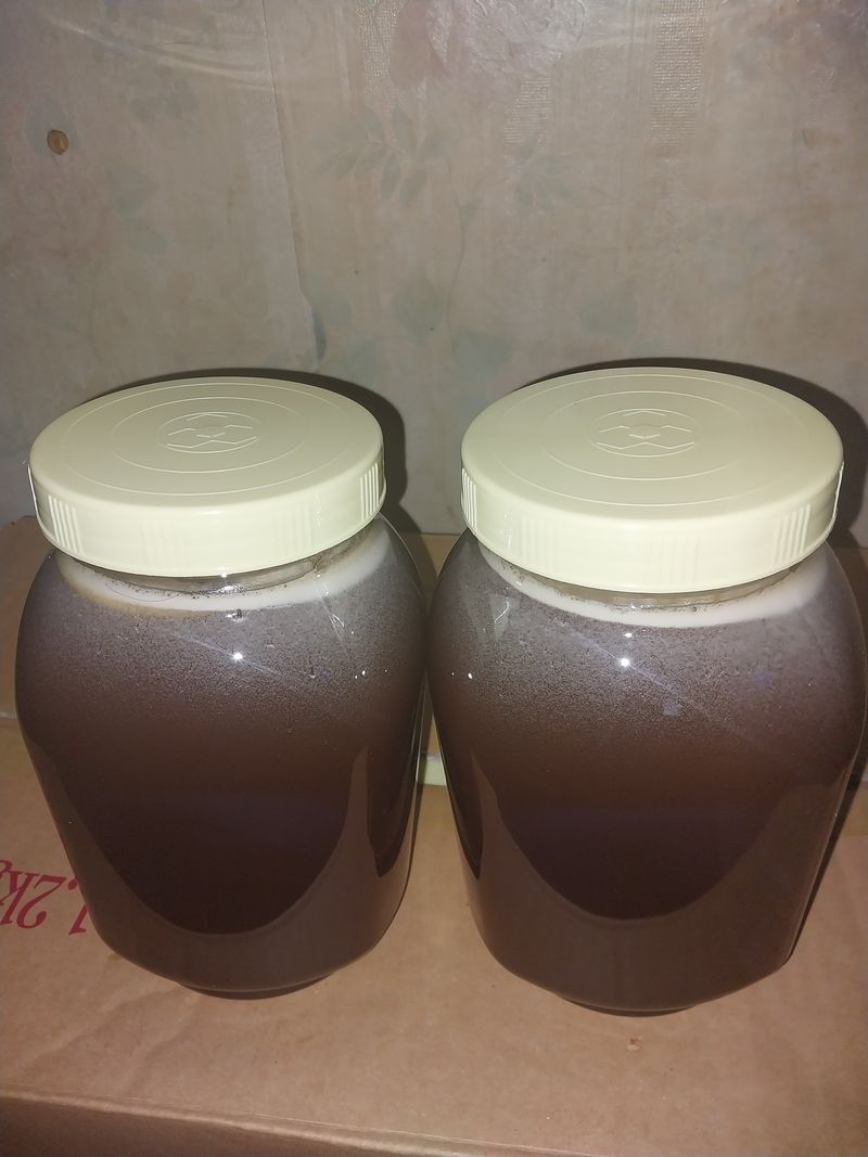 장터 상품 [솔빛한봉농원 토종꿀2.4kg(한되)] 썸네일