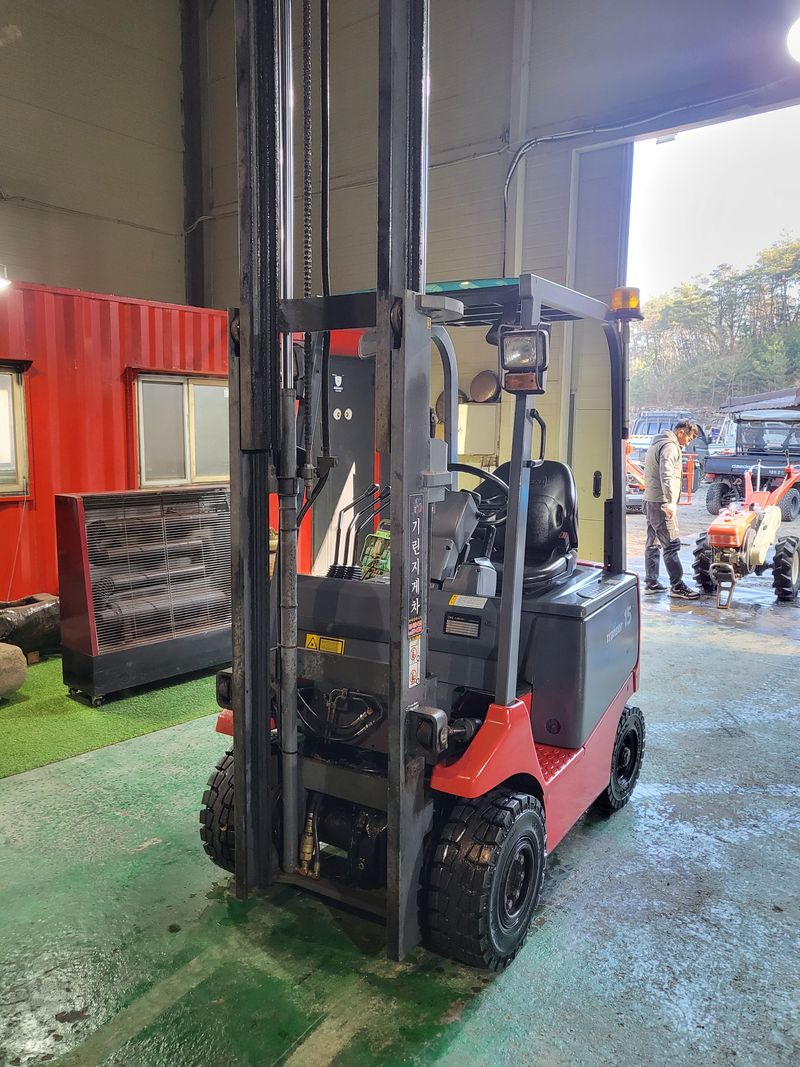 박현수님의 장터 판매 상품 [니찌유 전동지게차 판매합니다 ] 첨부 사진