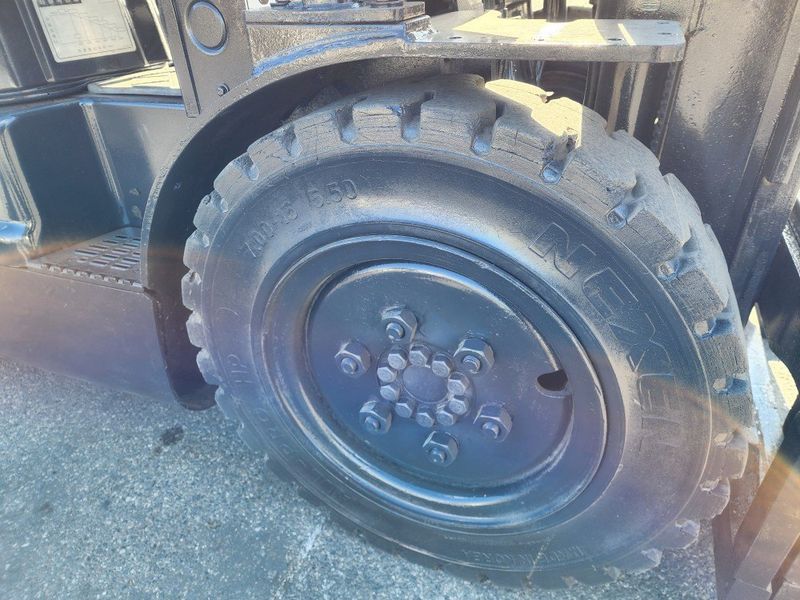 한효진님의 장터 판매 상품 [두산 2.5톤 디젤 중고지게차(싸이드쉬프트)] 첨부 사진