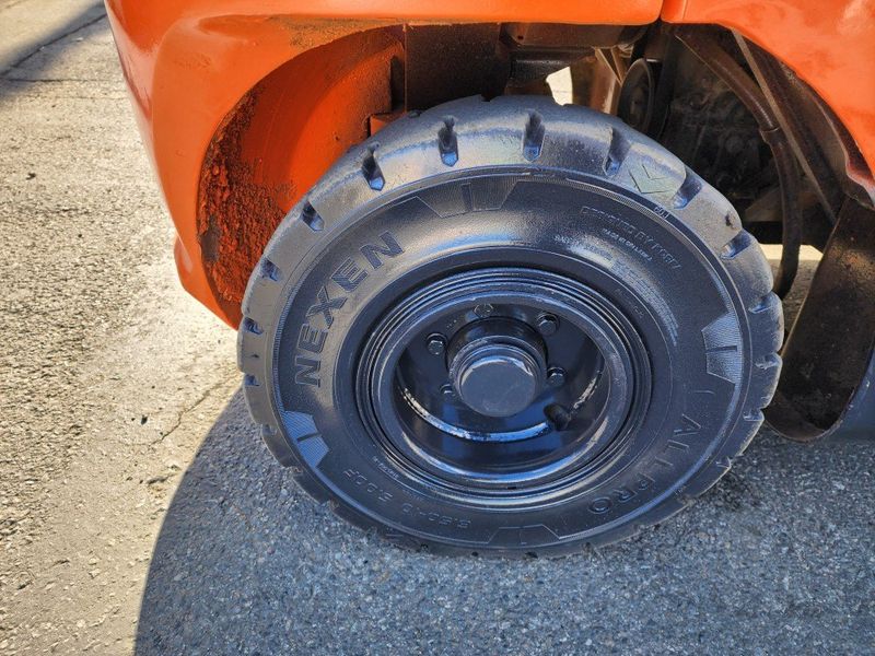 한효진님의 장터 판매 상품 [두산 2.5톤 디젤 중고지게차(싸이드쉬프트)] 첨부 사진