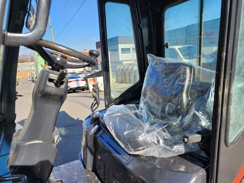 한효진님의 장터 판매 상품 [두산 2.5톤 디젤 중고지게차(싸이드쉬프트)] 첨부 사진