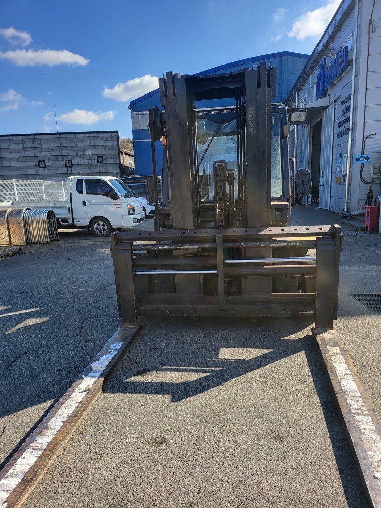 한효진님의 장터 판매 상품 [두산 7톤 디젤 중고지게차(3단마스트, 자동발)] 첨부 사진