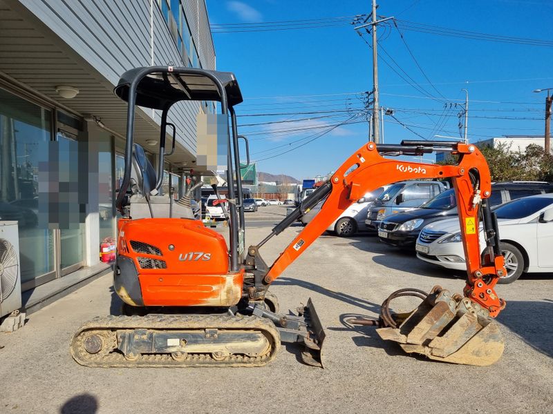 중고굴삭기 김동윤님의 장터 판매 상품 [부가세없는 중고미니굴삭기풀셋 구보다U17 초저사동 550시간] 첨부 사진
