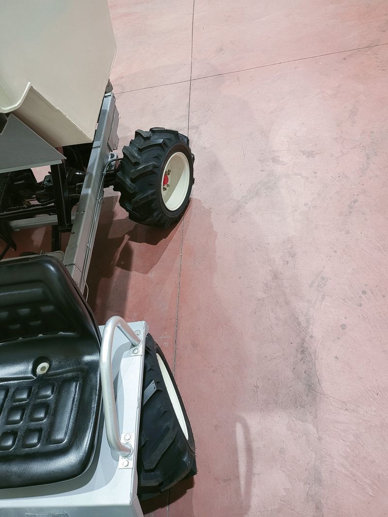 최성훈 님의 장터 판매 상품 [한성 1000리터 ss기 운반차 팝니다] 첨부 사진