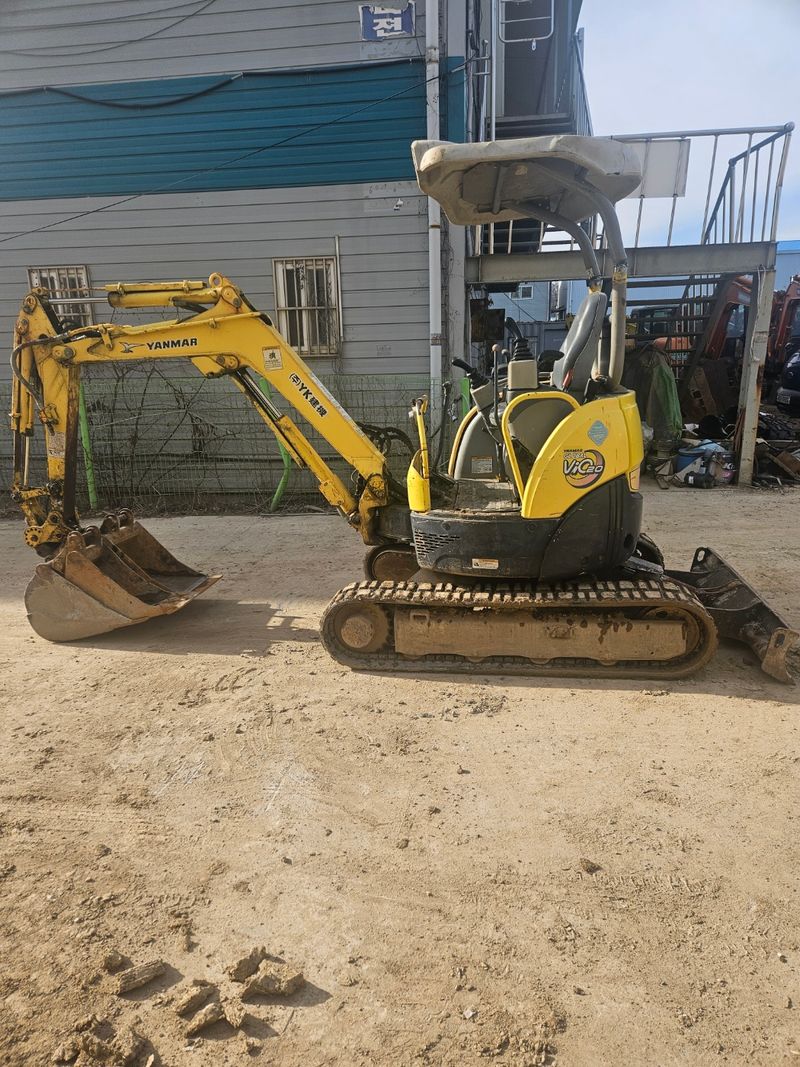 중고굴삭기 김동윤님의 장터 판매 상품 [중고미니굴삭기 얀마VIO20] 첨부 사진