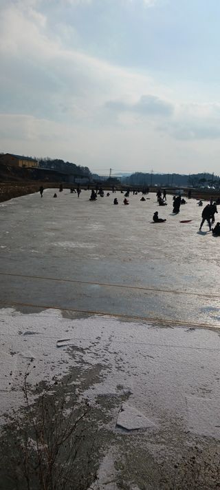 산양 위만(엄문섭)님의 연말인사 함께 나눠요 · 참여글 작성글 사진