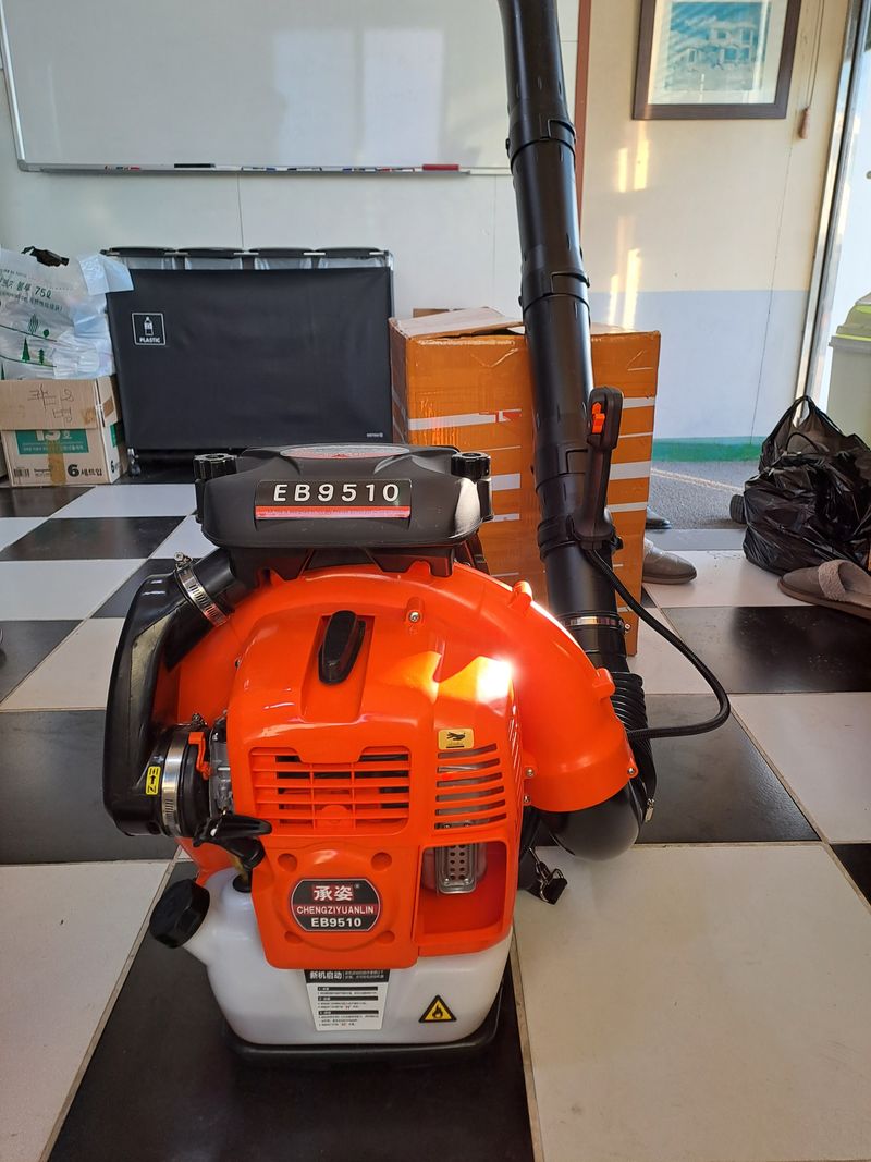 오호Ohoo님의 장터 판매 상품 [EB-9510 엔진블로어 송풍기 제설작업 낙엽제거 통로청소] 첨부 사진
