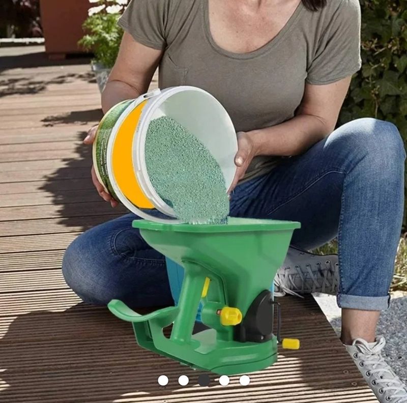 대산농사대장님의 장터 판매 상품 [핸드 비료살포기 1.5L 정원 잔디 텃밭 비료 살포기 홈가드닝] 첨부 사진