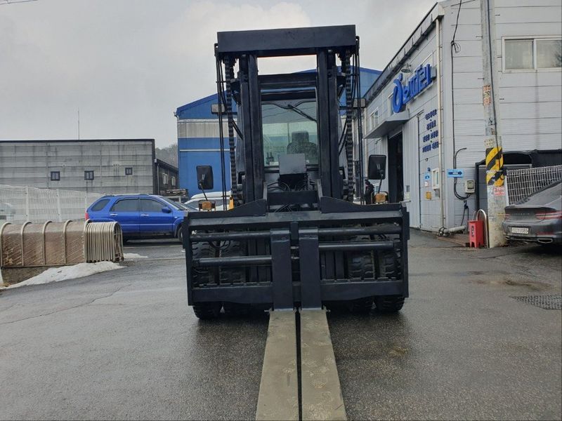 한효진님의 장터 판매 상품 [두산 10톤 디젤 중고지게차 자동발] 첨부 사진