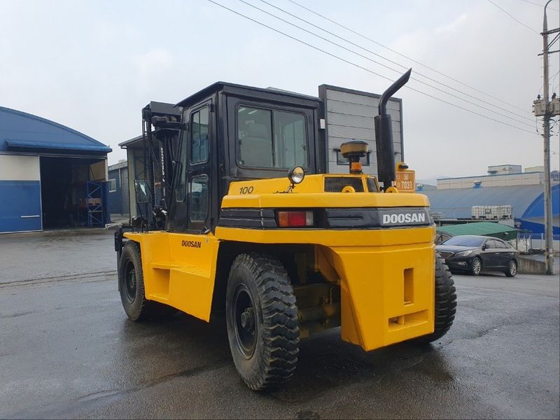 한효진님의 장터 판매 상품 [두산 10톤 디젤 중고지게차 자동발] 첨부 사진