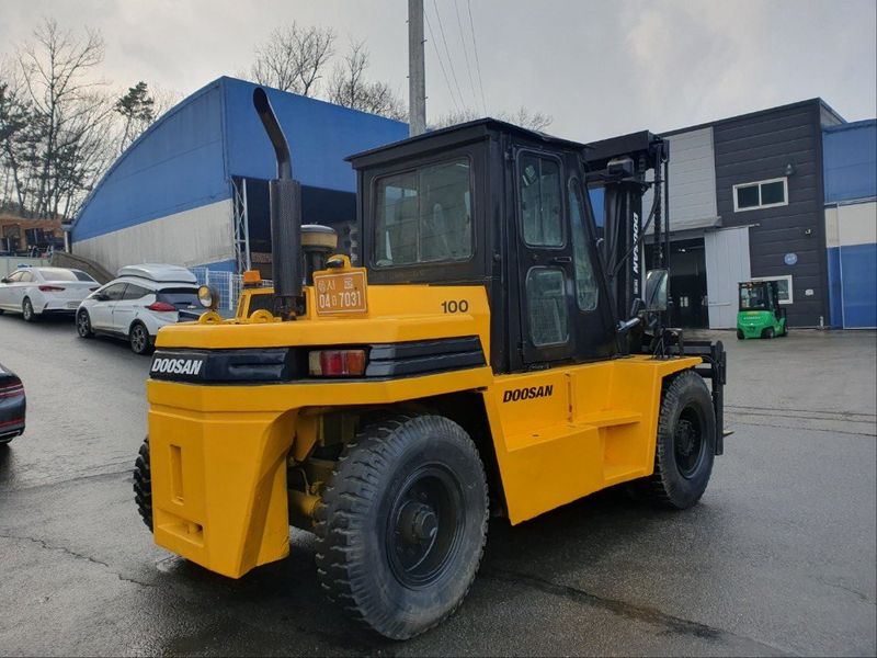 한효진님의 장터 판매 상품 [두산 10톤 디젤 중고지게차 자동발] 첨부 사진