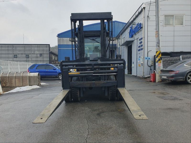 한효진님의 장터 판매 상품 [두산 10톤 디젤 중고지게차 자동발] 첨부 사진