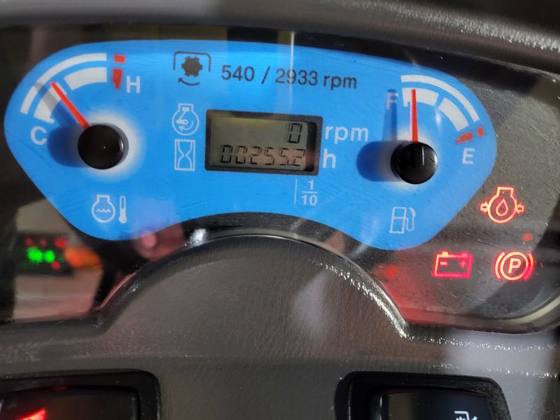 박현수님의 장터 판매 상품 [LS트렉터 판매합니다 ] 첨부 사진