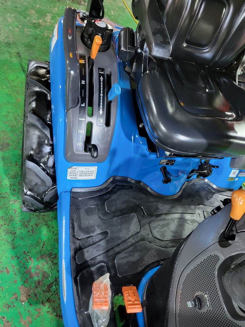 박현수님의 장터 판매 상품 [LS트렉터 판매합니다 ] 첨부 사진