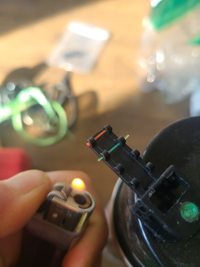 봉주르님의 장터 판매 상품 [+++유해동물퇴치 레이져새총 1+1 특별이벤트 판매+++] 첨부 사진