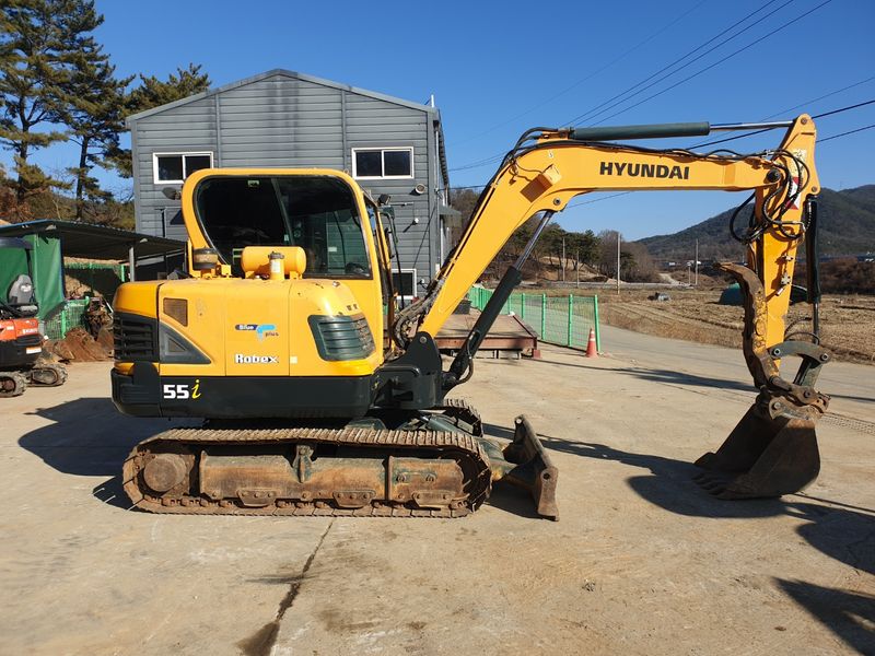 중고굴삭기 김동윤님의 장터 판매 상품 [부가세없는 중고굴삭기 현대R55 코끼리집게장착 ] 첨부 사진