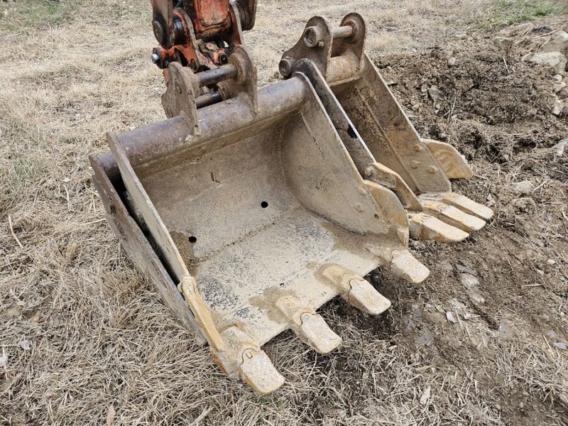 중고굴삭기 김동윤님의 장터 판매 상품 [2톤급 중고미니굴삭기 구보다U20 코끼리집게 저가동] 첨부 사진
