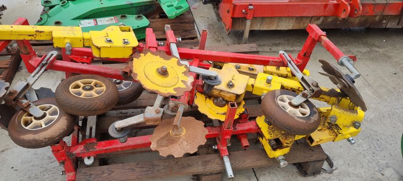 종대님의 장터 판매 상품 [로타리에있는속배토기와유제살포기불스비닐피복기750만원] 첨부 사진