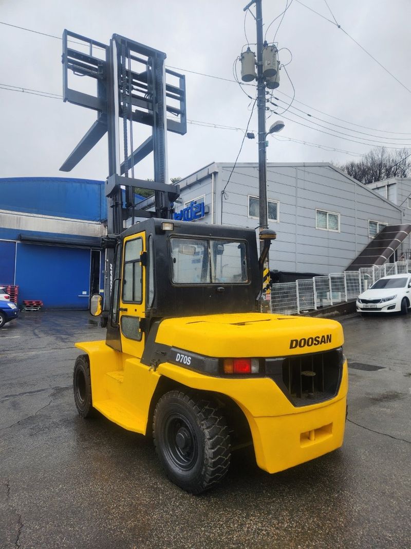 한효진님의 장터 판매 상품 [두산 7톤 하이마스트 자동발 디젤 중고지게차 ] 첨부 사진