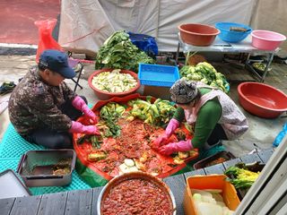 감20617님의 함께 일하는 동료는 몇명인가요? · 참여글 작성글 사진
