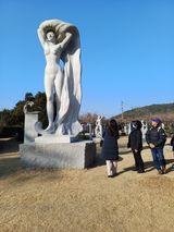 홍순오님의 함께 일하는 동료는 몇명인가요?·참여글 작성글 사진