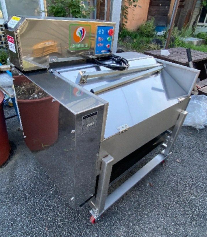 알 수 없음님의 장터 판매 상품 [농산물세척기 구근류세척기(새제품) 판매] 첨부 사진