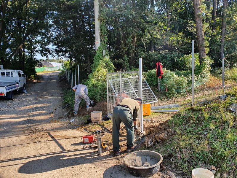 김재량  가을이야.님의 장터 판매 상품 [방형형 아연철망 ] 첨부 사진