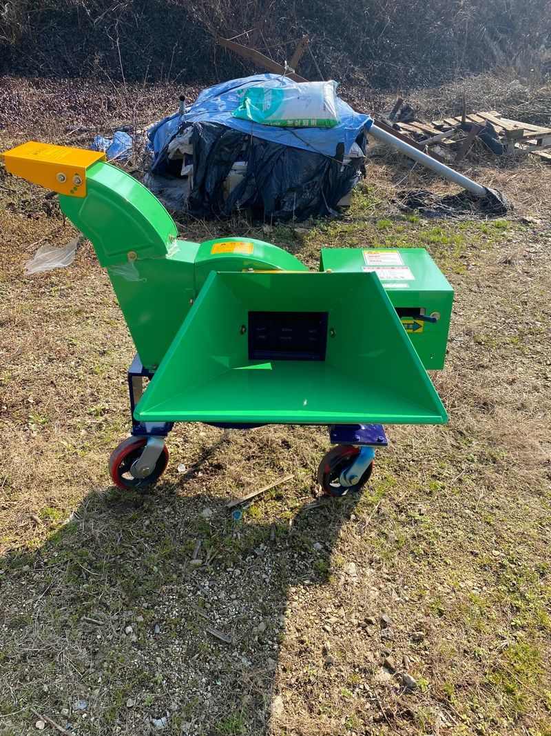 장터 상품 [경운기부착 잔가지파쇄기] 썸네일